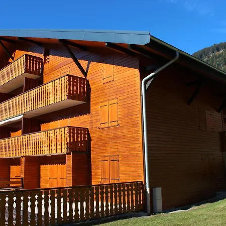 Apartment Avec Grande Terrasse Exposee Plein Sud Et Garage! - Fr-1-692-26 *
